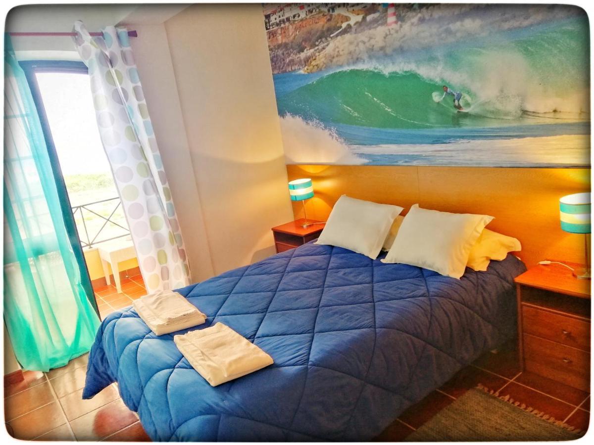 Supertubos Beach Hostel Atouguia Da Baleia Εξωτερικό φωτογραφία