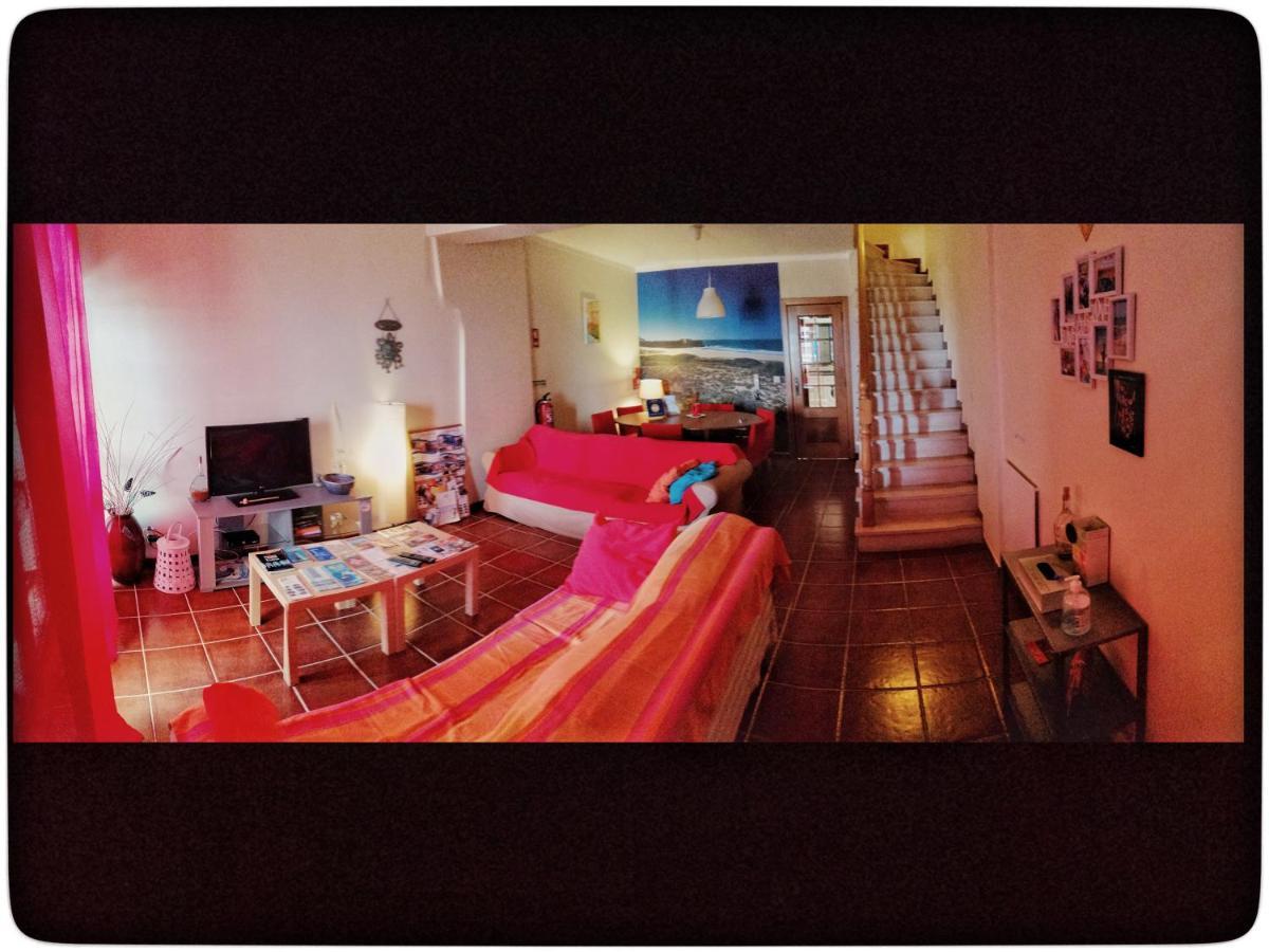 Supertubos Beach Hostel Atouguia Da Baleia Εξωτερικό φωτογραφία