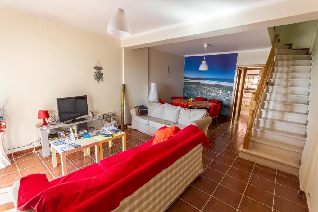 Supertubos Beach Hostel Atouguia Da Baleia Εξωτερικό φωτογραφία