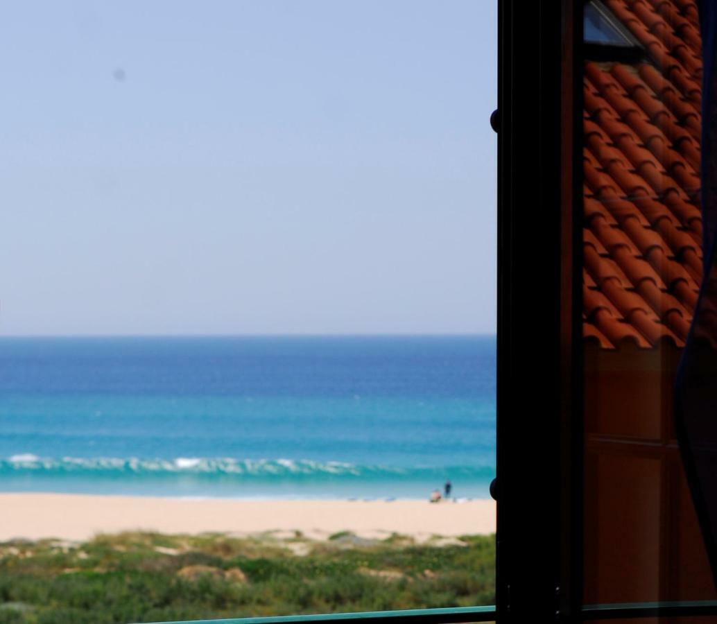 Supertubos Beach Hostel Atouguia Da Baleia Εξωτερικό φωτογραφία
