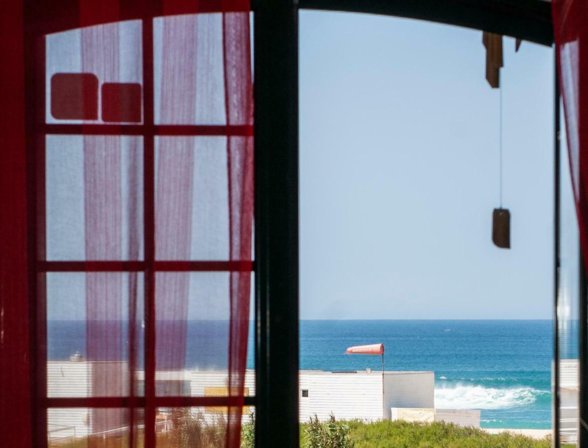 Supertubos Beach Hostel Atouguia Da Baleia Εξωτερικό φωτογραφία